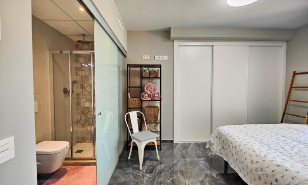 Återförsäljning - Lägenhet lägenhet -
Orihuela Costa