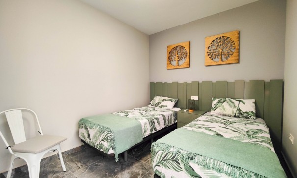 Återförsäljning - Lägenhet lägenhet -
Orihuela Costa