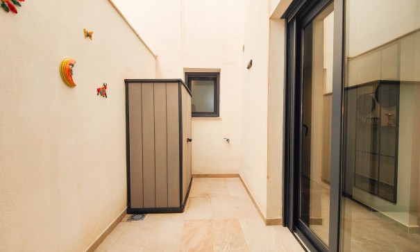 Återförsäljning - Lägenhet lägenhet -
Orihuela Costa