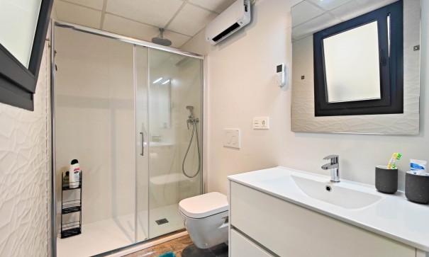 Återförsäljning - Lägenhet lägenhet -
Orihuela Costa