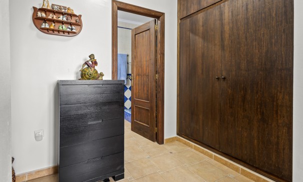 Videresalg - Fritliggende villa -
Algorfa