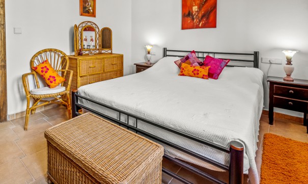 Videresalg - Fritliggende villa -
Algorfa