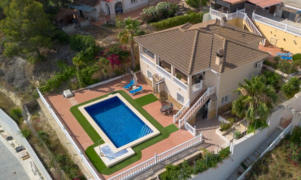 Videresalg - Fritliggende villa -
Algorfa