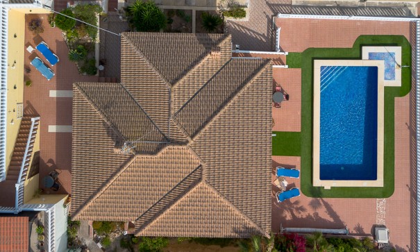 Videresalg - Fritliggende villa -
Algorfa