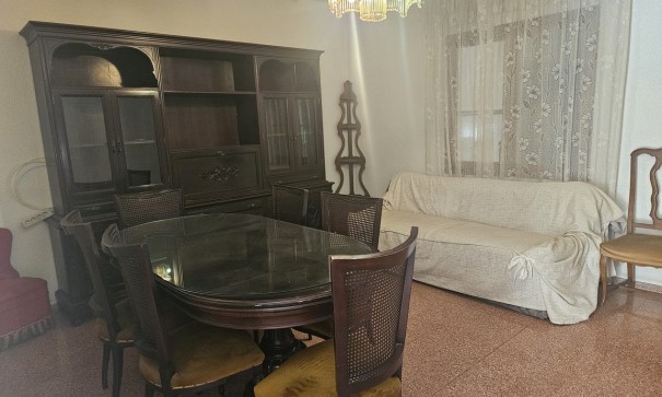 Resale - Stadthaus -
Albatera