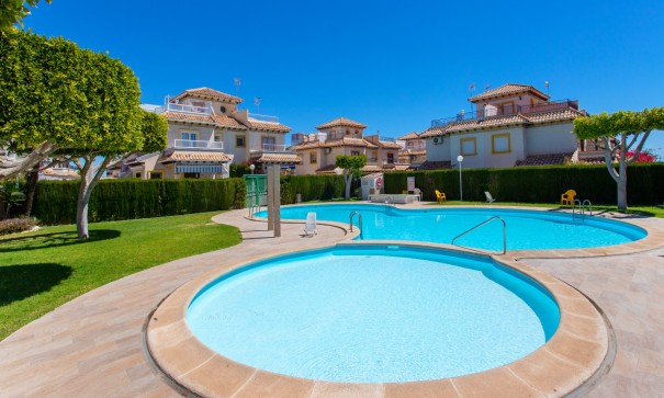 Revente - Appartement -
Orihuela Costa