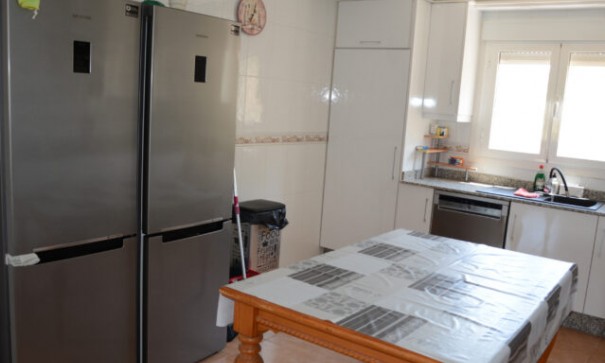 Sprzedaż - Willa wolnostojąca -
Macisvenda