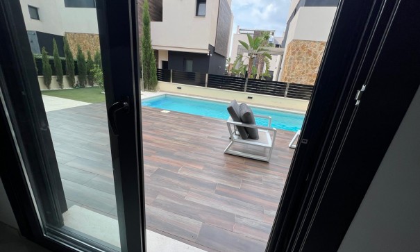 Sale - Detached Villa -
Orihuela Costa - Lomas de Cabo Roig