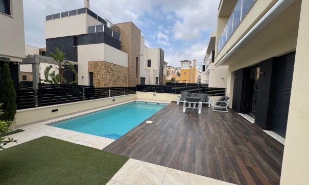 Sale - Detached Villa -
Orihuela Costa - Lomas de Cabo Roig