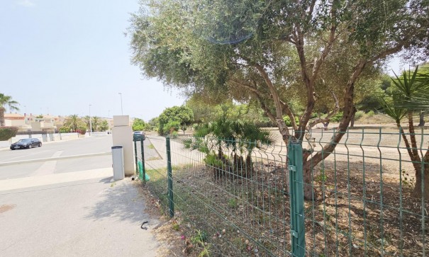 Sale - Detached Villa -
Orihuela Costa - La Regia