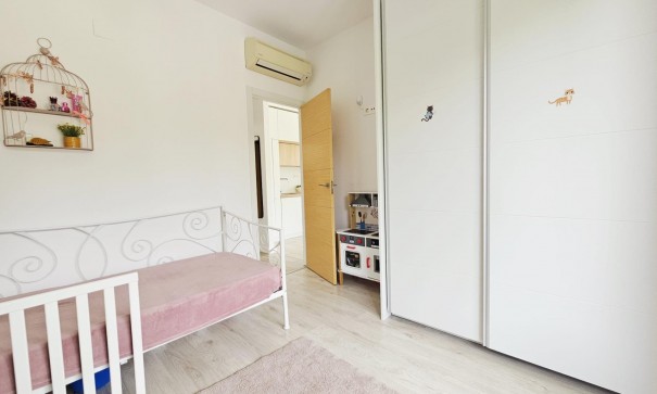 Sale - Detached Villa -
Orihuela Costa - La Regia