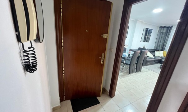 Sale - Apartment Flat -
Torrevieja - Playa del cura