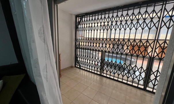 Sale - Apartment Flat -
Torrevieja - Playa del cura