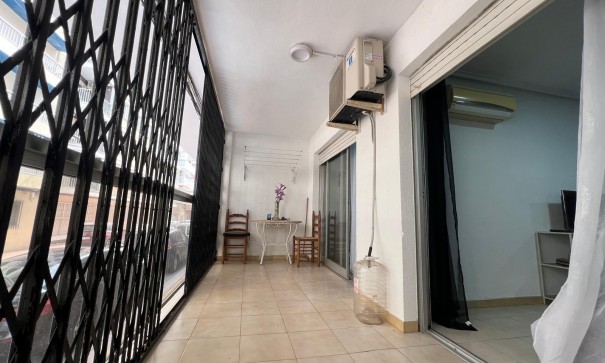 Sale - Apartment Flat -
Torrevieja - Playa del cura