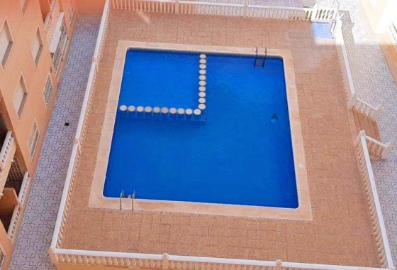 Sprzedaż - Apartament / Mieszkanie -
Torrevieja