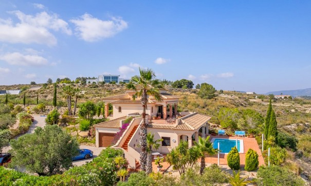 Sale - Finca Country Property -
Torremendo