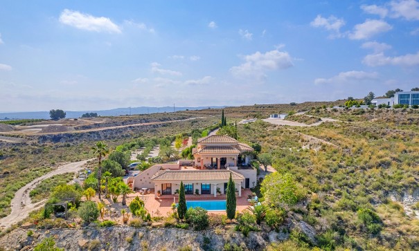 Sale - Finca Country Property -
Torremendo