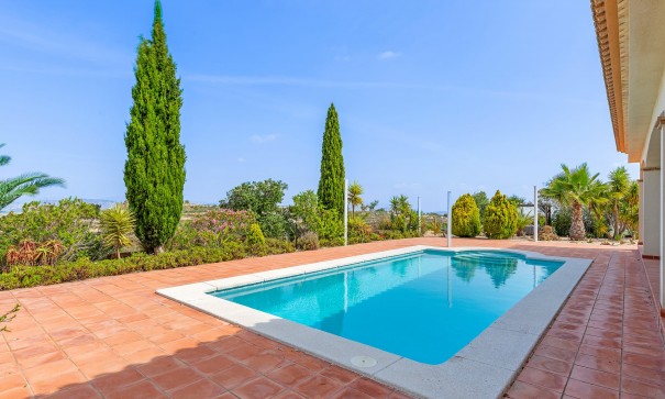 Sale - Finca Country Property -
Torremendo