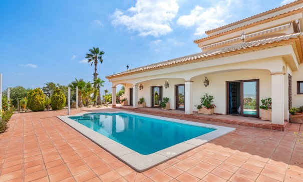 Sale - Finca Country Property -
Torremendo