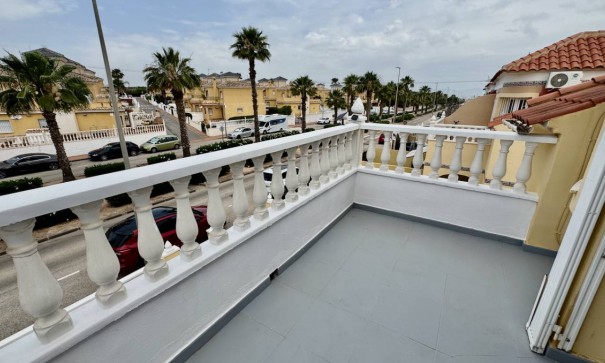 Sale - Detached Villa -
Algorfa - Lo Crispin