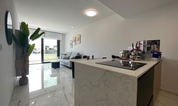 Resale - Wohnung Appartement -
Torrevieja