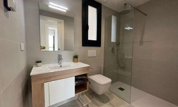 Resale - Wohnung Appartement -
Torrevieja