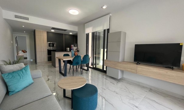 Resale - Wohnung Appartement -
Torrevieja