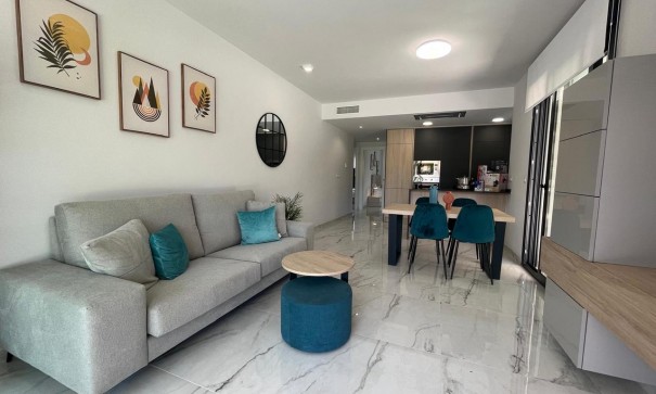 Resale - Wohnung Appartement -
Torrevieja