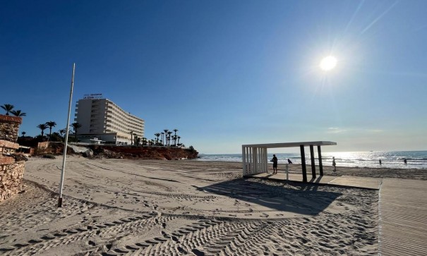 Venta - Apartamento piso -
Torrevieja