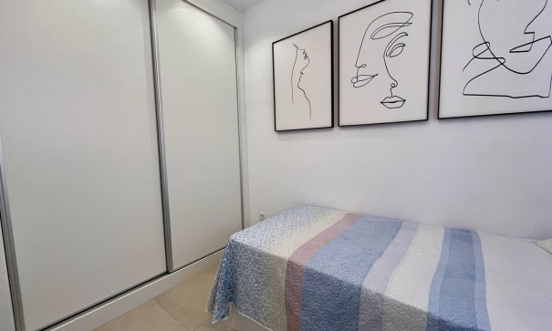 Venta - Apartamento piso -
Torrevieja