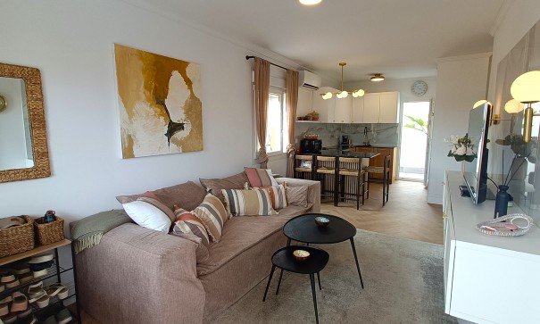 Resale - Doppelhaushälfte -
La Zenia - 03189