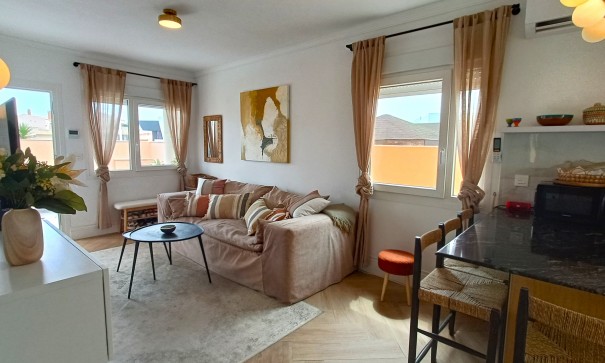 Resale - Doppelhaushälfte -
La Zenia - 03189