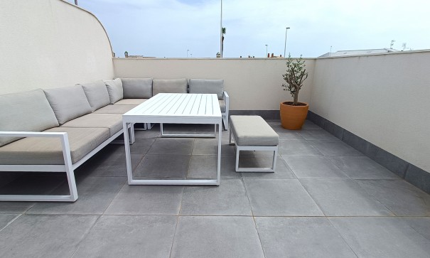 Resale - Doppelhaushälfte -
La Zenia - 03189