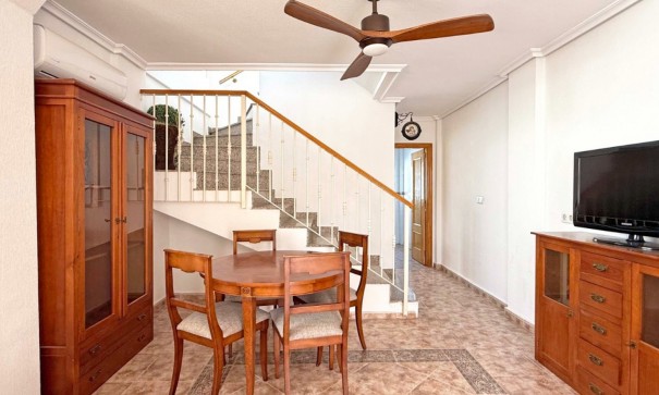 Herverkoop - Halfvrijstaande villa -
Orihuela Costa - Los Altos