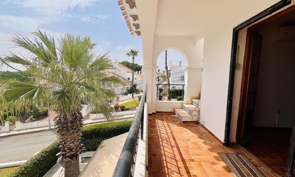 Sale - Apartment Flat -
Villamartín