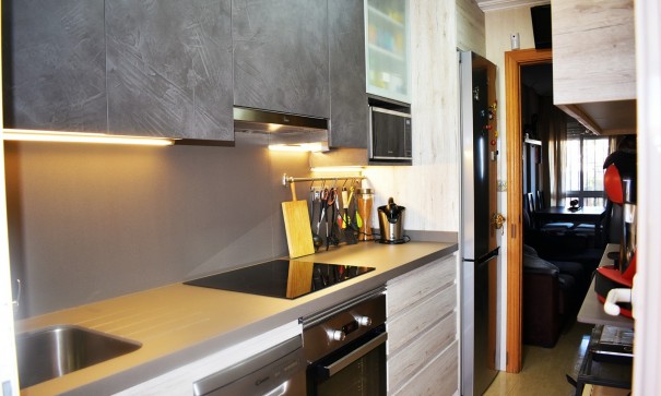 Sale - Town house -
Torrevieja - Torrevieja Alicante