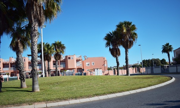Sale - Town house -
Torrevieja - Torrevieja Alicante