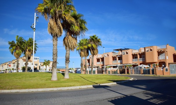 Sale - Town house -
Torrevieja - Torrevieja Alicante
