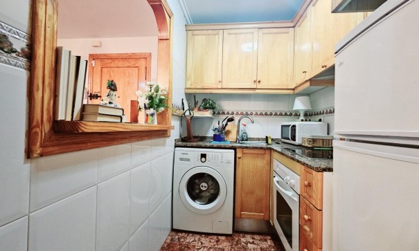 Återförsäljning - Lägenhet lägenhet -
Torrevieja - Estacion de autobuses