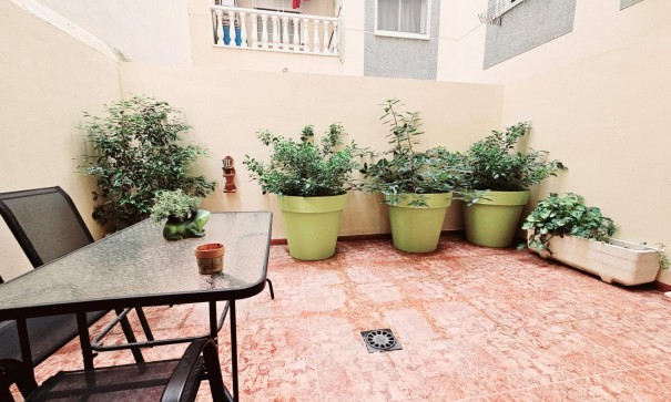 Återförsäljning - Lägenhet lägenhet -
Torrevieja - Estacion de autobuses