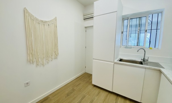 Sale - Apartment Flat -
Playa Flamenca