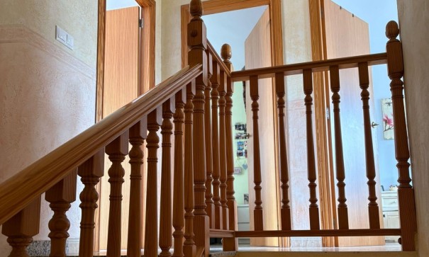 Resale - Stadthaus -
Pinoso