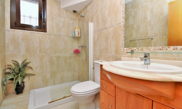 Sale - Detached Villa -
Villamartín - PAU 8