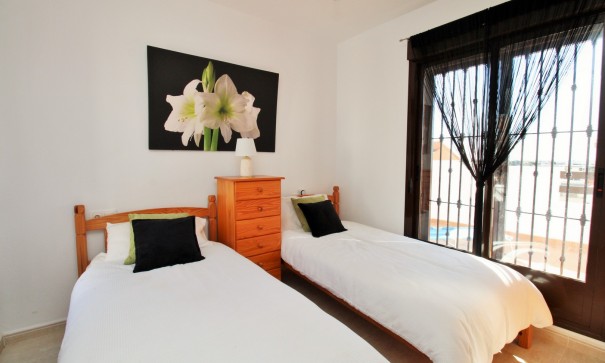 Sale - Detached Villa -
Villamartín - PAU 8