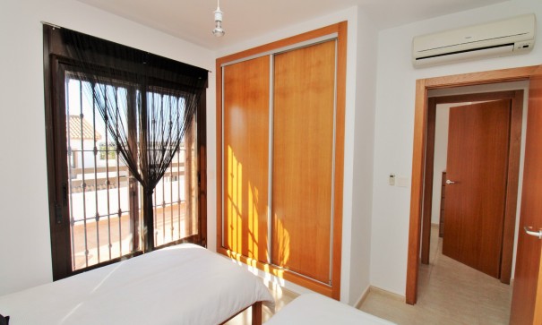 Sale - Detached Villa -
Villamartín - PAU 8