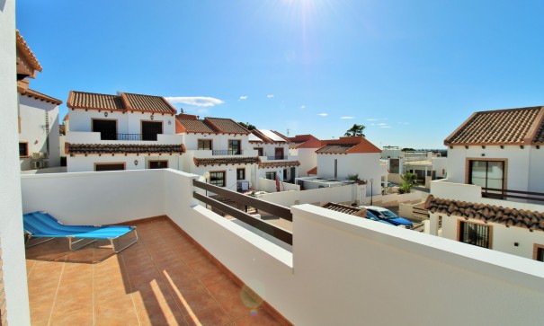 Sale - Detached Villa -
Villamartín - PAU 8