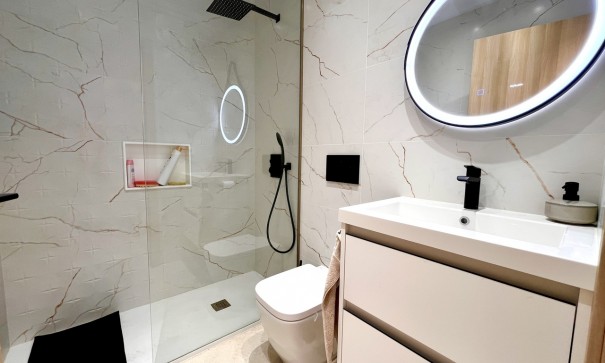 Resale - Wohnung Appartement -
Torre de la Horadada