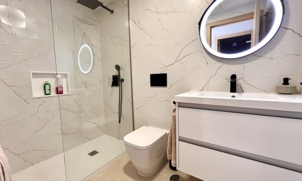 Resale - Wohnung Appartement -
Torre de la Horadada