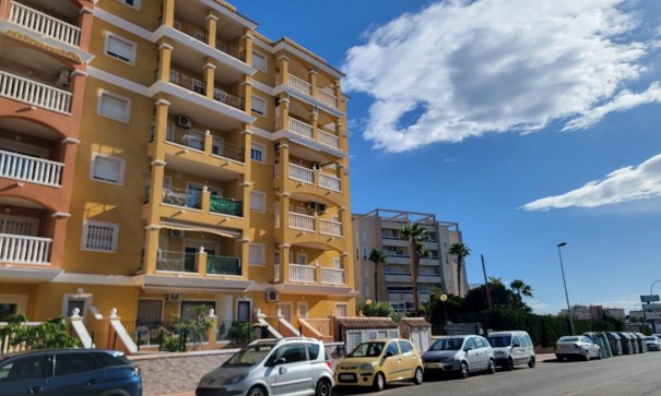 Herverkoop - Apartement Flat -
Torrevieja - Aguas Nuevas