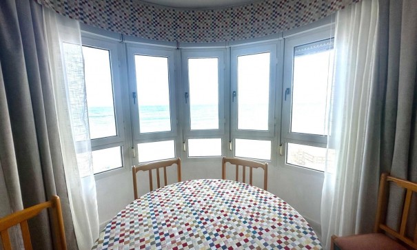 Resale - Wohnung Appartement -
Torrevieja - Centro